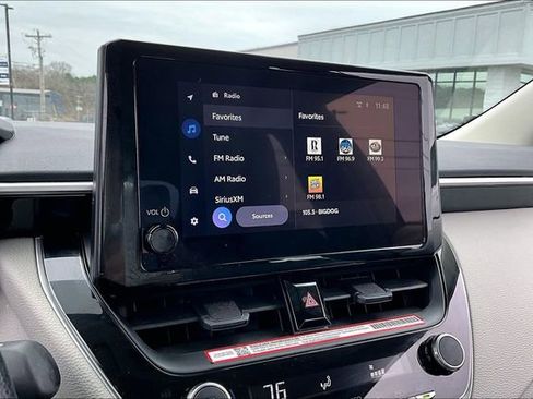 Used 2025 Toyota Corolla LE image 22