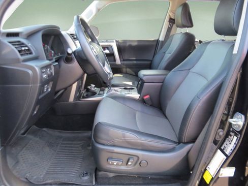 Used 2023 Toyota 4Runner SR5 Premium w/ Moonroof Package image 18