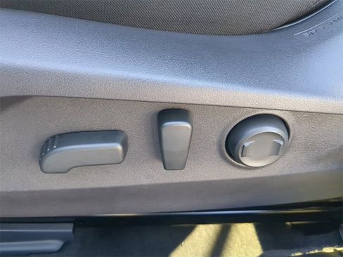 New 2025 Subaru Outback Premium image 19