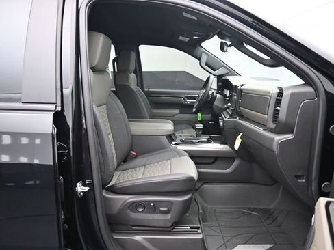 New 2026 Chevrolet Silverado 1500 ZR2 w/ LPO, Utility Wall Package image 37