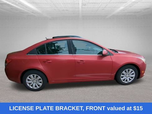 Used 2011 Chevrolet Cruze LT FWD image 8