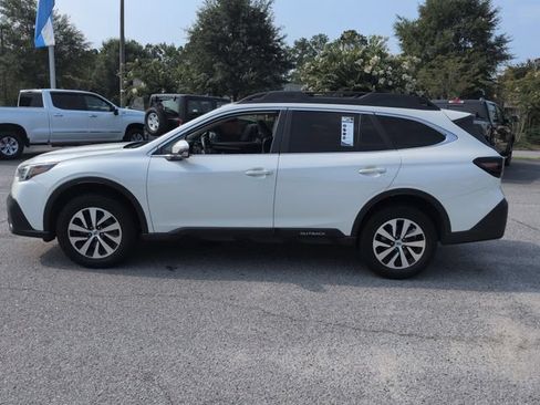 Used 2021 Subaru Outback Premium AWD/4WD image 6