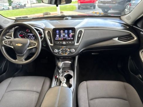 Used 2024 Chevrolet Malibu LT FWD image 27