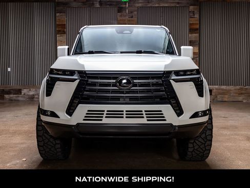 Used 2024 Lexus GX 550 w/ Accessory Package (2T) AWD/4WD image 4