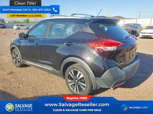 Used 2020 Nissan Kicks SR w/ SR Premium Package FWD image 3