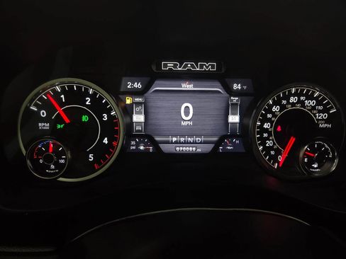 Used 2023 RAM 2500 Laramie AWD/4WD image 14