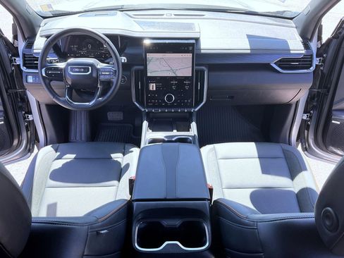 Certified 2025 GMC Acadia AT4 w/ LPO, All-Weather Package AWD/4WD image 12