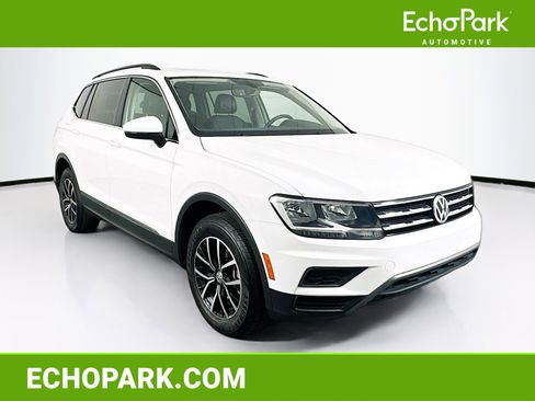 Used 2021 Volkswagen Tiguan SE w/ Panoramic Sunroof Package image 1