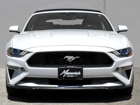 Used 2020 Ford Mustang Premium RWD image 8