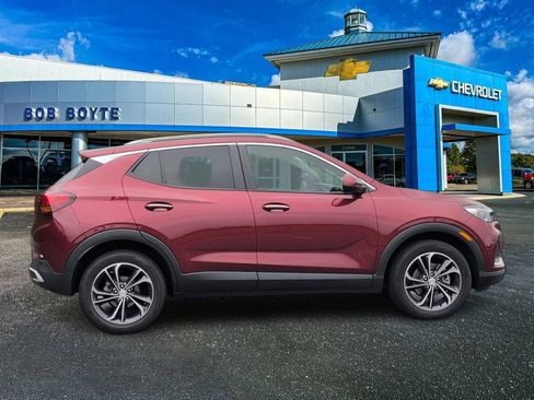 Used 2023 Buick Encore GX Select FWD image 2