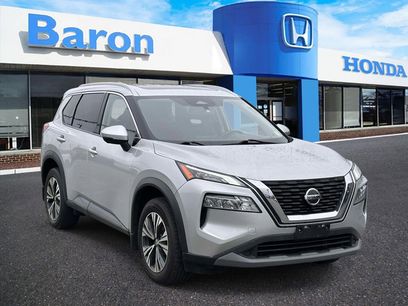 Used 2021 Nissan Rogue SV w/ Premium Package