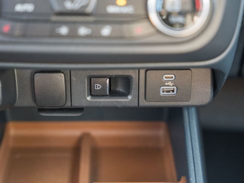 Used 2022 Ford Maverick Lariat w/ Lariat Luxury Package image 23