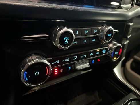 Used 2023 Ford F150 Limited image 25