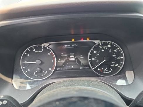 Used 2023 Nissan Rogue SV w/ SV Premium B Package FWD image 8