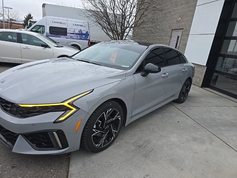 Used 2025 Kia K5 GT-Line w/ GT-Line Premium Package image 3