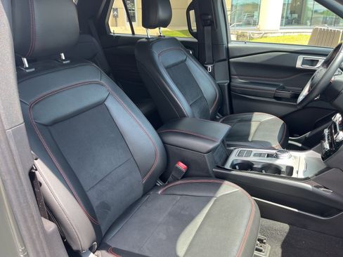 Used 2022 Ford Explorer ST-Line RWD image 20