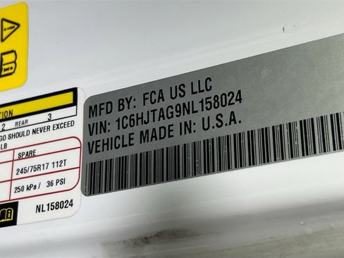 Used 2022 Jeep Gladiator Sport image 29