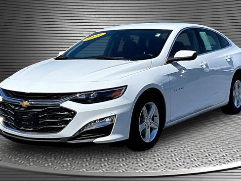 Used 2023 Chevrolet Malibu LT FWD image 3