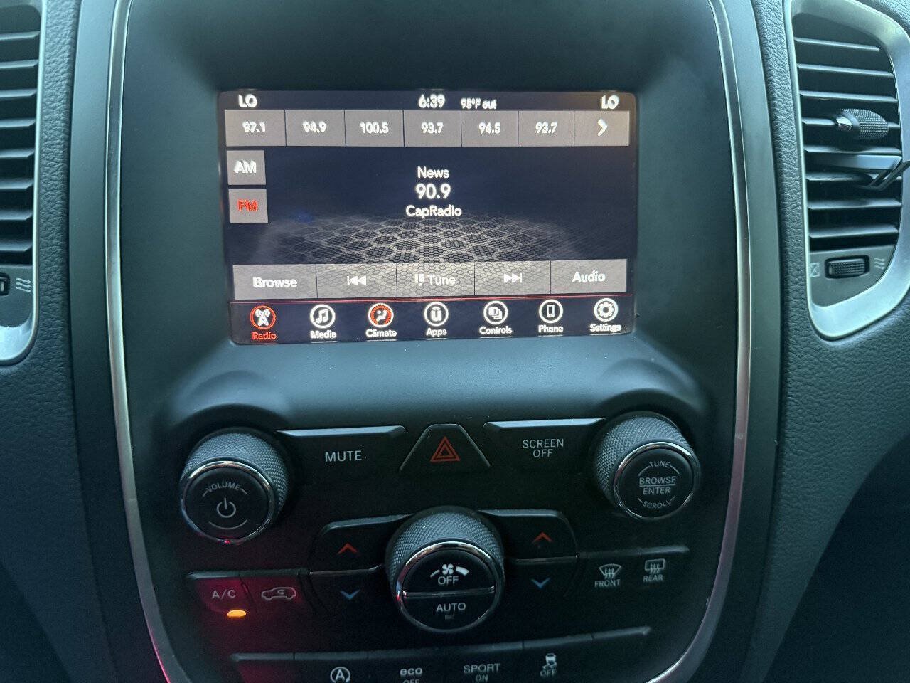 Used 2019 Dodge Durango SXT w/ 3rd Row Seating Group RWD image 18