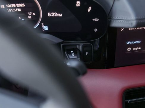 New 2026 Porsche Taycan Turbo S AWD/4WD image 25