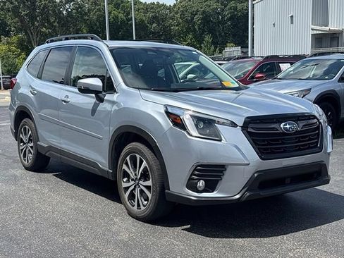 Used 2023 Subaru Forester Limited AWD/4WD image 4