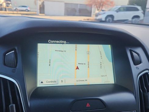 Used 2016 Ford Focus Titanium w/ Titanium Technology Package image 24