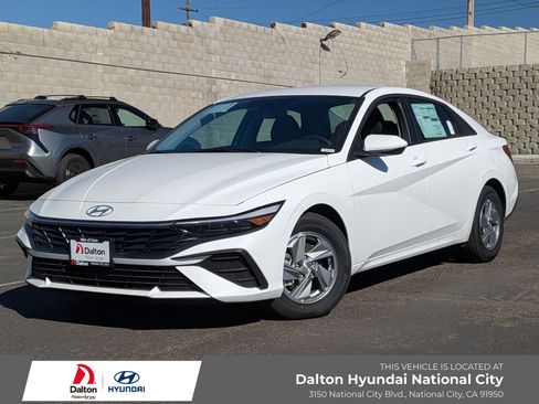 New 2026 Hyundai Elantra SE FWD image 1