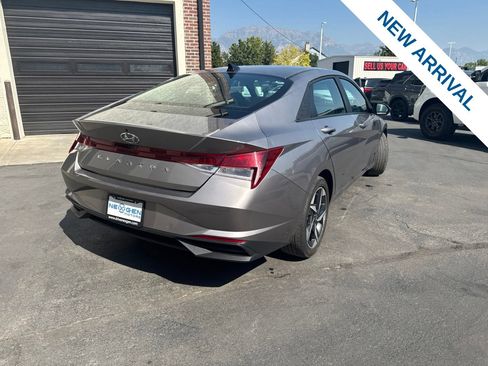 Used 2023 Hyundai Elantra SEL w/ Convenience Package FWD image 7