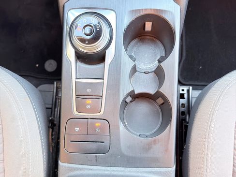 Used 2020 Ford Escape SE FWD image 28