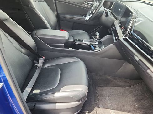 Used 2024 Kia Sportage EX AWD/4WD image 15