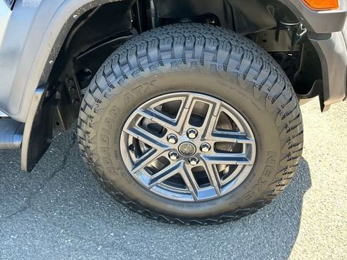 Used 2024 Jeep Wrangler Sport AWD/4WD image 7