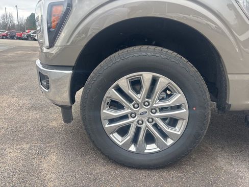 New 2025 Ford F150 Lariat w/ Equipment Group 502A High image 9