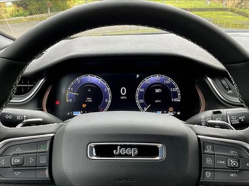 New 2025 Jeep Grand Cherokee L Altitude AWD/4WD image 20