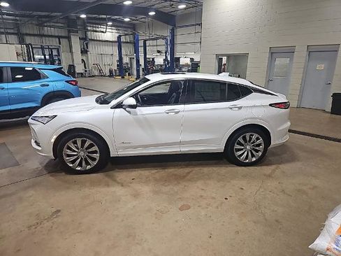 New 2026 Buick Envista Avenir image 3