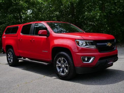 Used 2015 Chevrolet Colorado Z71 AWD/4WD image 39