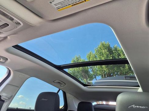 New 2026 Buick Envision Avenir image 5