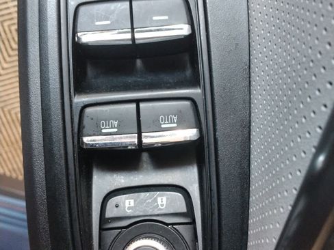 Certified 2022 Subaru Crosstrek 2.5i Limited image 8