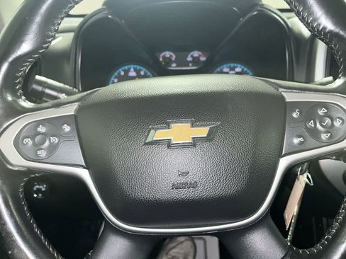 Used 2022 Chevrolet Colorado LT w/ Fleet Safety Package image 16