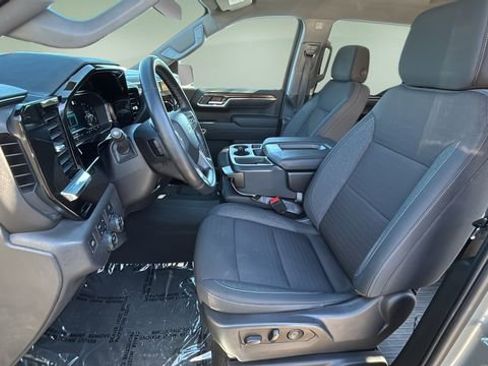 Used 2024 Chevrolet Silverado 1500 LT Trail Boss w/ Protection Package image 18