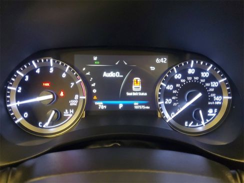 Used 2022 Toyota Highlander XLE image 25