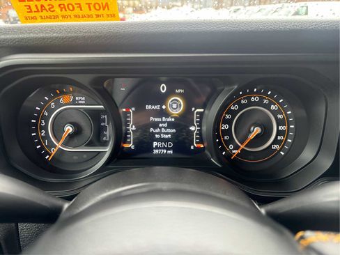 Used 2024 Jeep Wrangler Sport S image 18