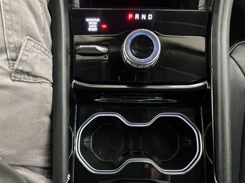 Used 2023 Jeep Grand Cherokee Limited w/ Black Appearance Package image 51