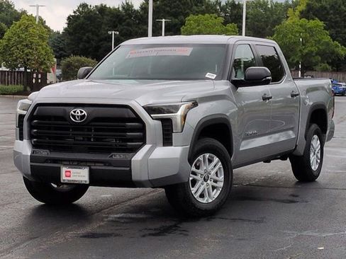 Certified 2025 Toyota Tundra SR5 w/ SR5 Convenience Package AWD/4WD image 2