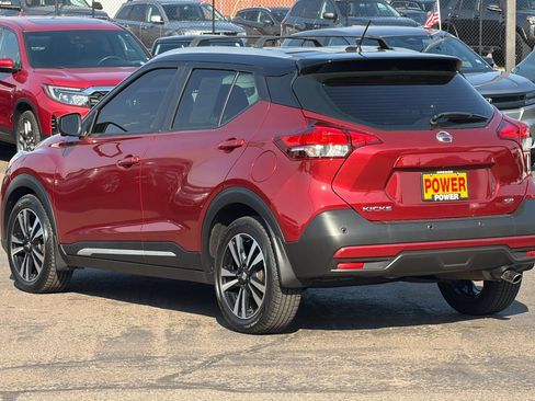 Used 2020 Nissan Kicks SR w/ SR Premium Package FWD image 5