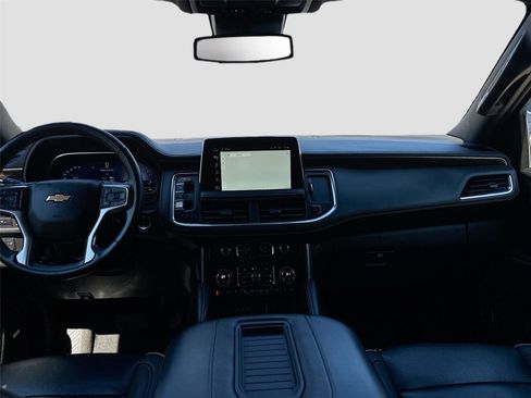 Used 2023 Chevrolet Suburban Premier image 22
