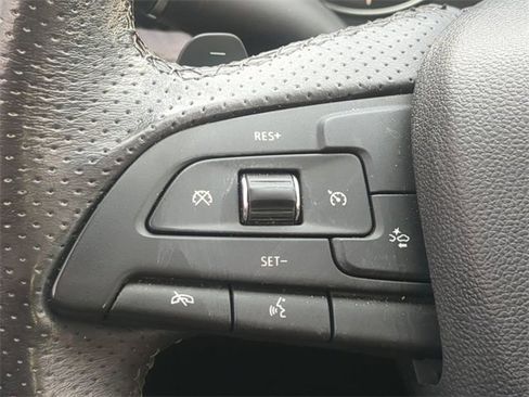 Used 2019 Cadillac XT4 Sport w/ Driver Awareness Package image 28