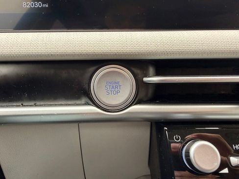 Used 2025 Hyundai Tucson SEL AWD/4WD image 21