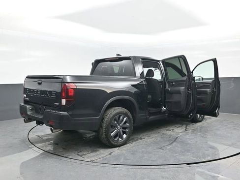 Used 2024 Honda Ridgeline Sport image 21