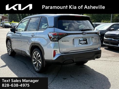 Used 2025 Subaru Forester Touring AWD/4WD image 4