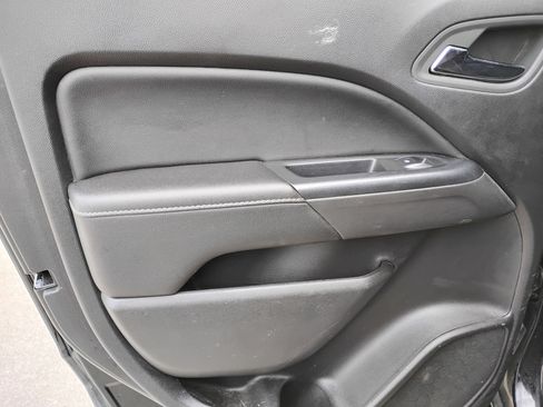 Used 2015 GMC Canyon SLE w/ SLE Convenience Package RWD image 12